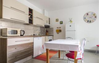 Lovely Home In Crveni Vrh With Wifi - 7