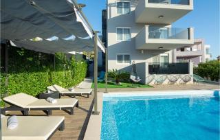 Ten-Bedroom Holiday Home In Razanj - Ražanj - 1