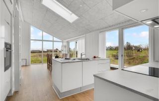 Nice Home In Frørup With Kitchen - Tårup - 1