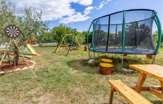 Amazing Apartment In Pula With Wifi - Pula - 8