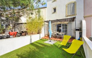 Nice Home In Aigues-Mortes With Kitchen - Aigues-Mortes - 4