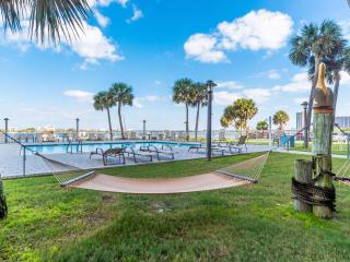 Sabine Yacht & Racquet #2B - Pensacola Beach - 7