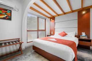 Oakleigh House - 6