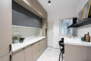 Crystal 3BDR Apartment In Center - Bucharest - 7