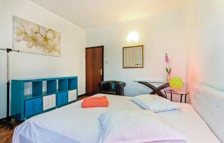 Rooms Croatia with parking, kitchen and dining area for guests - Rijeka - 3