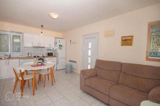 Apartment Marina - Okrug Donji - 6