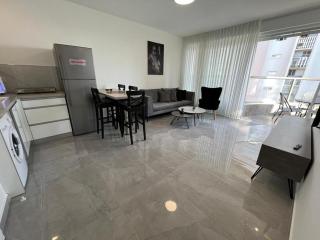 דירת 3 חדרים מול הים - 8