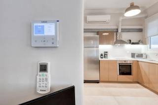 Modern 2-bedroom apt, 200m from the Acropolis - 3