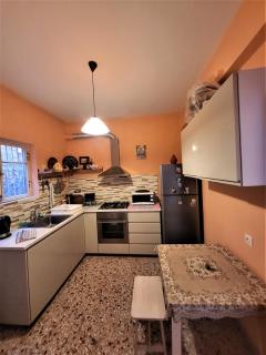 House Lana - Perama - 7