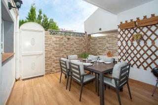Beautiful and Quiet Family Townhouse in Great Location - Marbella - 0