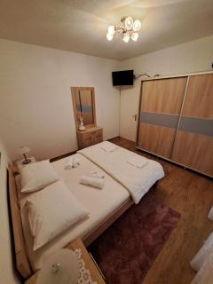 Apartments Ivica - Starigrad-Paklenica - 7