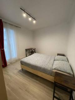 Paris Nordmann superbe appartement 2 pièces - Parijs - 9