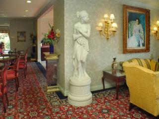 Carlyle Hotel - Campbell - 5