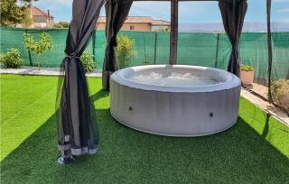 Lovely Apartment In Sveti Filip I Jakov - 1