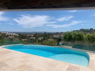 Maison villa contemporaine vue mer à Hyères var - Hyères - 2