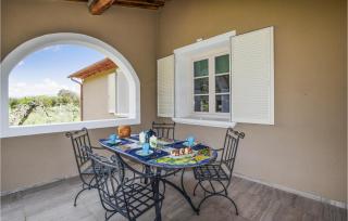 6 Bedroom Beautiful Home In Bibbona - 5