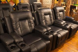 Luxury 9 Bed Manor House Hot Tub Cinema Room SkyTV - Saffron Walden - 4