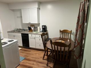 Boat House Apt, #3 - 2 BR, Water Front, WiFi, Pets apts - Norfolk - 3
