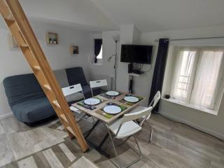 Little House : CDG-Paris-Asterix - Louvres - 9