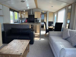 Marsh Farm Holiday Park - Great Yarmouth - 6