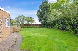 Wheelbarrow Cottage - Bengeworth - 6