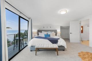 Views, Seclusion, Cozy Island Comfort - Camano - 6