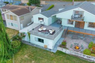 Views, Seclusion, Cozy Island Comfort - Camano - 1