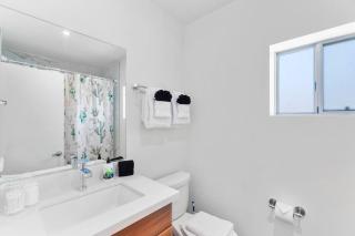 Walkable DTPH Studio w/ Pool and Parking - Phoenix - 6