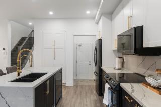 Jewel of Blue Mountain - Walk to Ski and Village - EV plug - 4