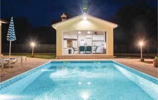 Holiday Home Strmac 25 With Outdoor Swimmingpool - Strmac - 9