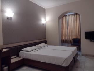 Hotel Ashray International, Sion - Near BKC - Bombay - 9