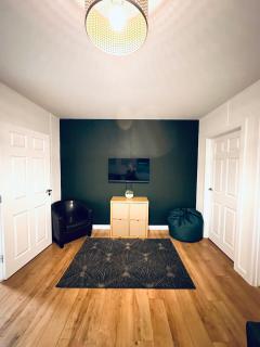 Robins Cottage - - 3