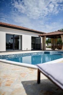 Wonderful Holiday House Bruno with heated pool - Zadar - 6