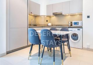 Fully Furnished 2 Bed with Burj Views, Hosted by Desert City Stays - 7