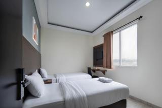 West Inn Cihampelas - 2