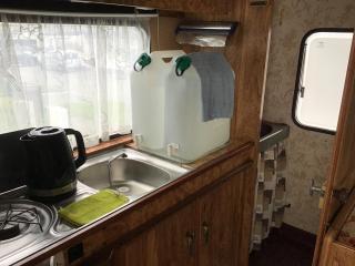 VINTAGE CARAVANE - 7