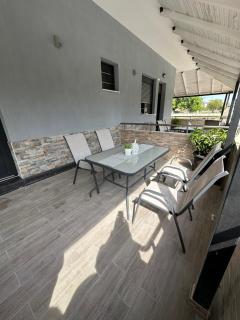 Grey Pearls Apartments - 2