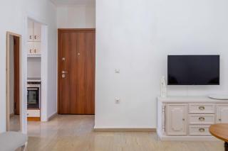 Charming 2 BR Apt with Acropolis View in Athens - Athens - 1