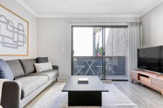 Woodland Hills 1BR w Pool Gym nr Warner Center LAX-695 - Los Ángeles - 0