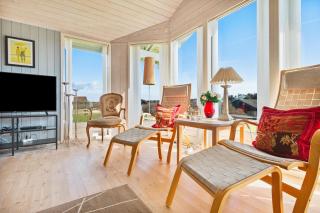 Lovely, Authentic Holiday Home 350 Meters From The Beach - Løkken - 2