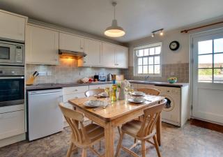 10 The Wynding - Bamburgh - 5