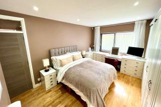 Fairways Villa Newcastle - Newcastle - 7