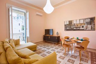 KMC suites - Yellow - Palermo - 0