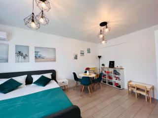 DAMAR Family Beach Apartment Mamaia - 6