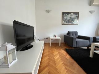 M - Square Private Rooms - 5