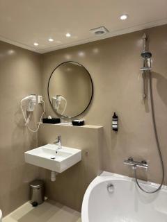 Grand Canal Boutique Hotel Delft - 6