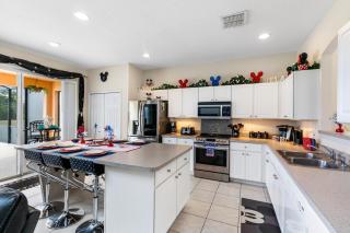 Disney Themed Villa with Private Pool and Spa Game Room in Emerald Island Resort - 6