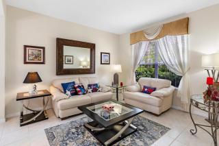 Disney Themed Villa with Private Pool and Spa Game Room in Emerald Island Resort - 2