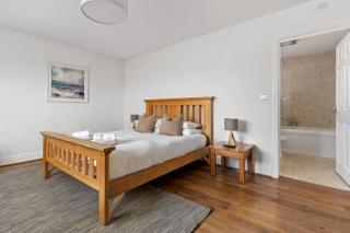 Luxury House, SeaViews, En-Suites & Private Pool - Saundersfoot - 8