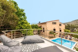 Joel Living Collection - Rustic Villa - Áptera - 9
